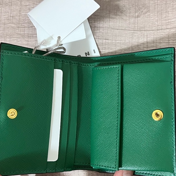 Marni saffiano leather bi-fold wallet - Picture 5 of 7